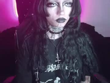 LUNA 🖤 live cam video preview