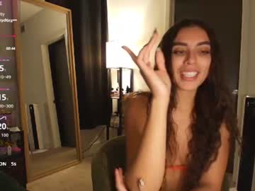 Mila live cam video preview