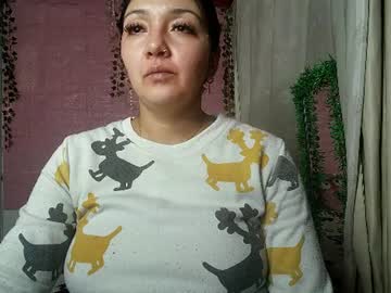 sexy_lolas Spanish speaking webcam model