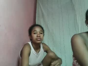 sinah039 Squirt webcam from Madagascar